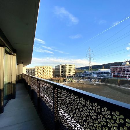 Glad Spot: Zurich - Central - Design - Netflix Buitenkant foto